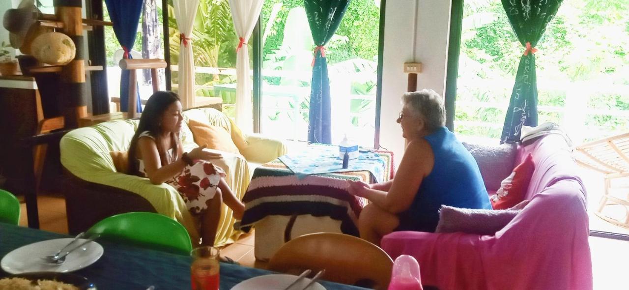 Riverside At Aninuan Accommodation And Food Puerto Galera Eksteriør bilde